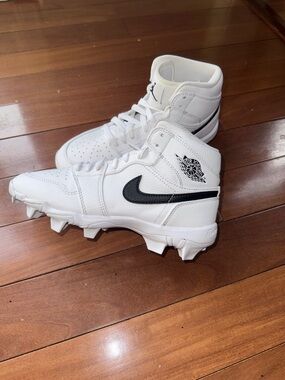 EUC Air Jordan 1 Kids White and Black High-Top Cleat Sneakers